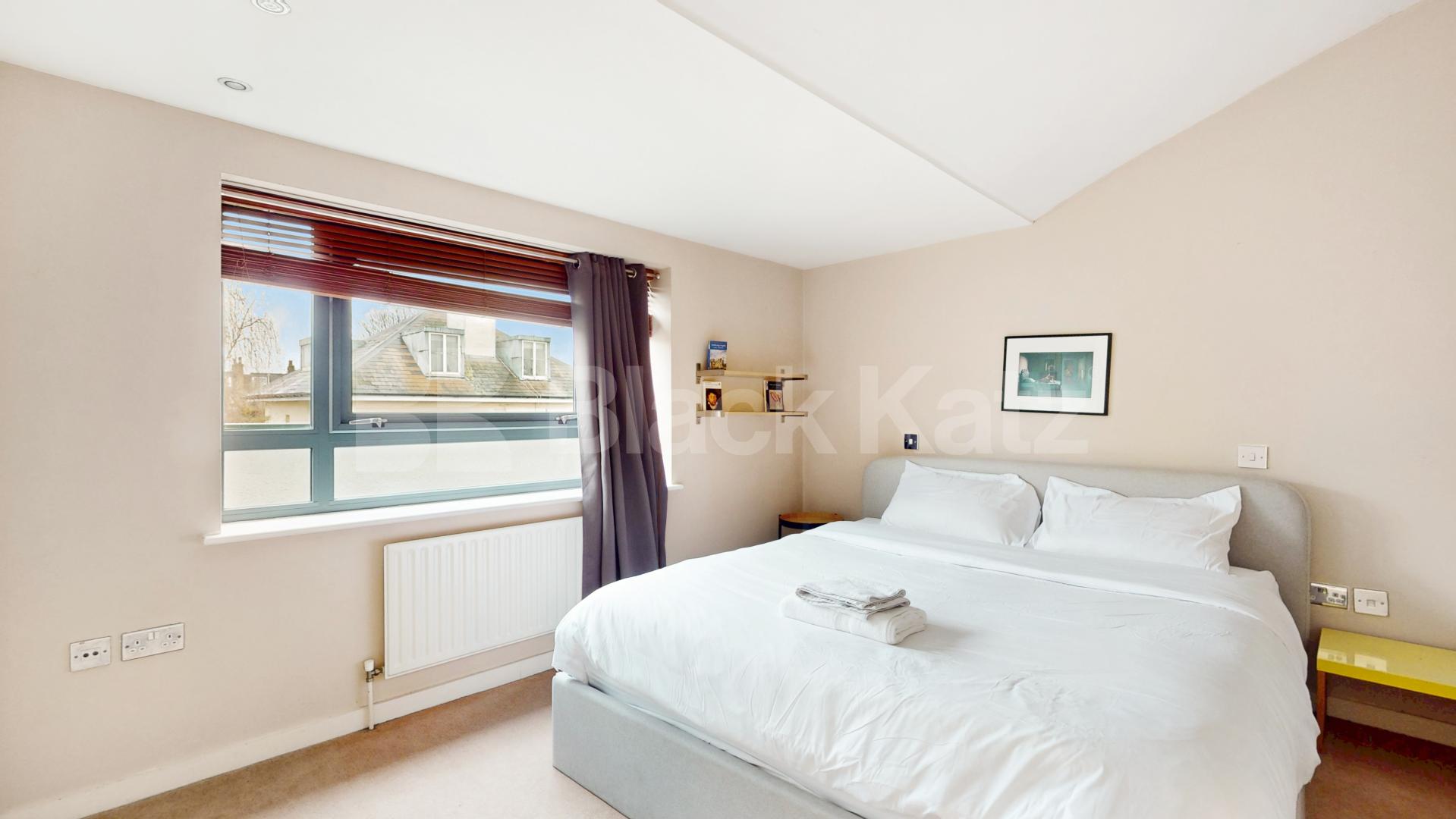 Spacious Two Double Apartment with Roof Terrace on Barnsbury Grove, N7 Barnsbury Grove, Barnsbury